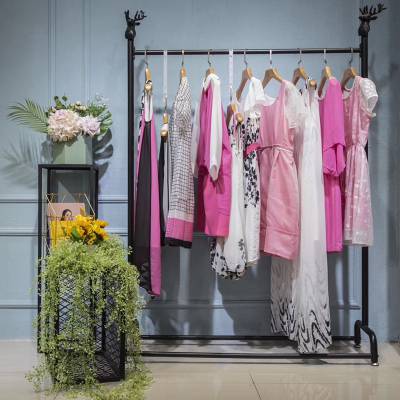 中國服裝批發(fā)市場概覽 價(jià)格、廠家與供應(yīng)商分析